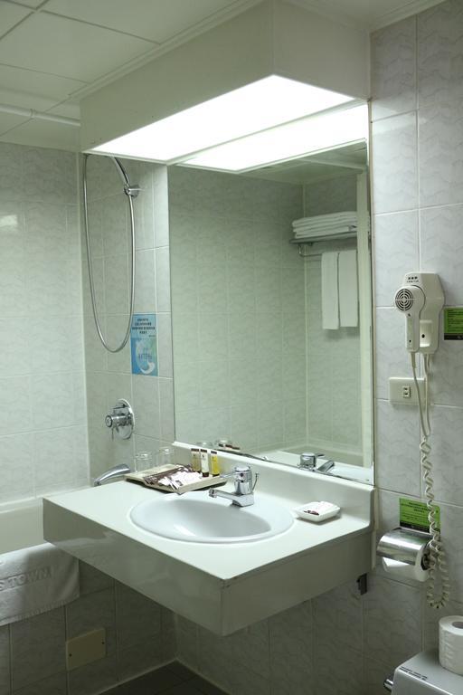 King'S Town Hotel Kaohsiung Eksteriør billede